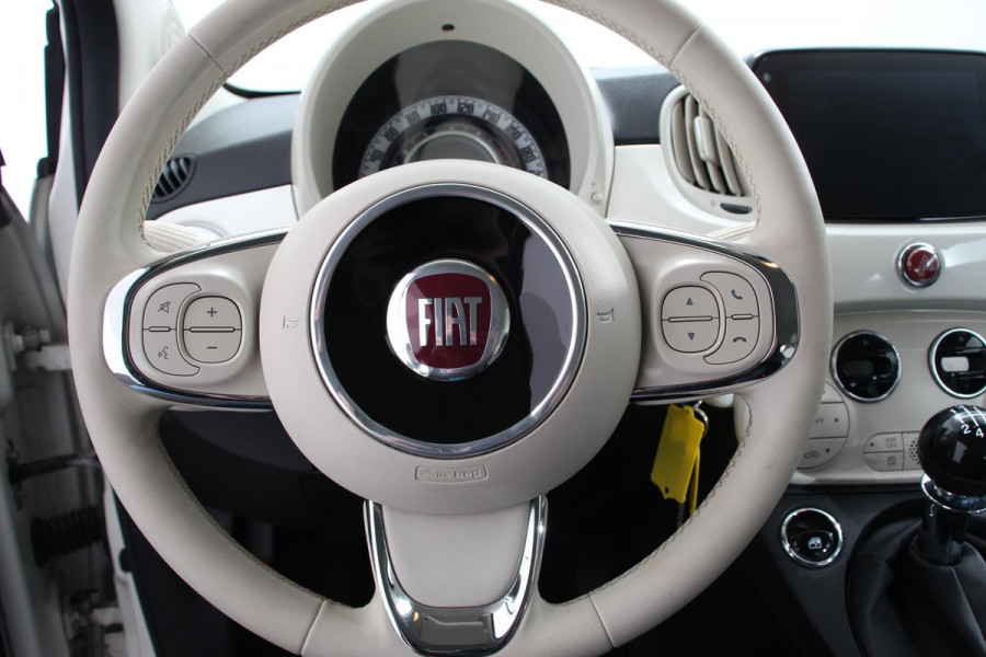 Fiat 500C 1.0 69pk Hybrid Lounge Plus Climate Control Navigatie Apple Carplay/Android Auto Parkeersensor achter Cruise Control Airco