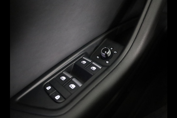 Audi A5 Sportback 40 TFSI S edition 204pk | Ambient lighting | Matrix LED | Stoelverwarming | Audi sound system