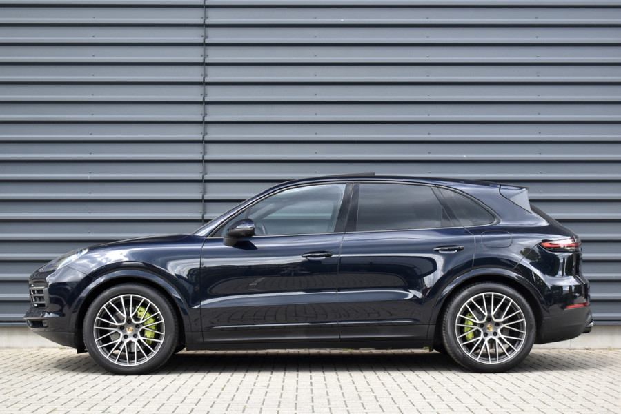 Porsche Cayenne 3.0 E-Hybrid 462pk Sport Chrono | Pano | Trekhaak | 360 Camera | Bose | Stuurverwarming | Luchtvering | Orig. NL |