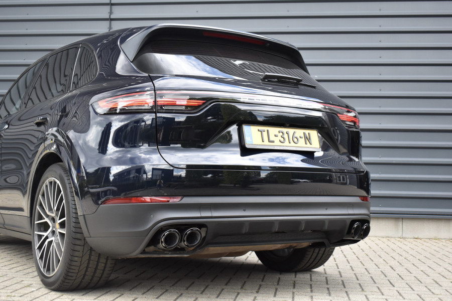 Porsche Cayenne 3.0 E-Hybrid 462pk Sport Chrono | Pano | Trekhaak | 360 Camera | Bose | Stuurverwarming | Luchtvering | Orig. NL |