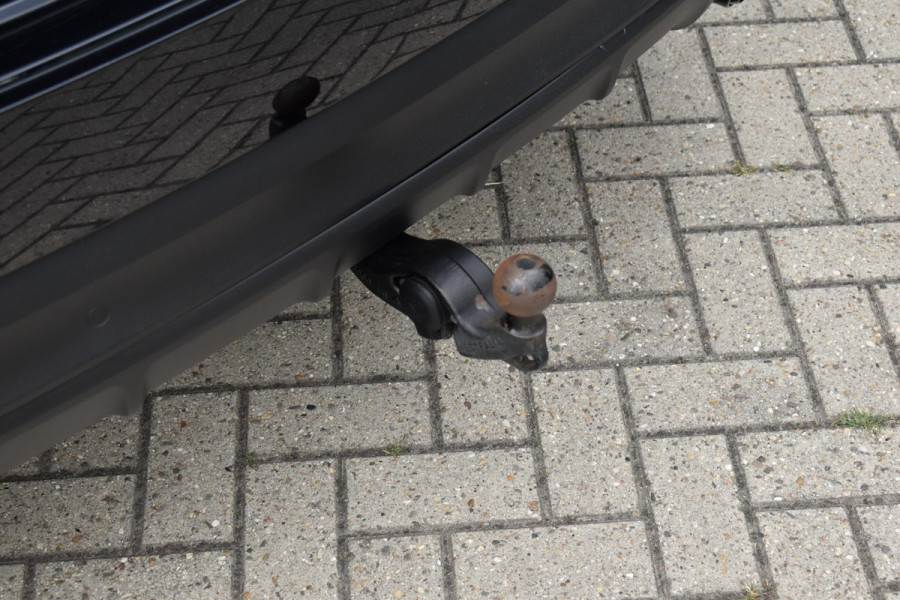 Porsche Cayenne 3.0 E-Hybrid 462pk Sport Chrono | Pano | Trekhaak | 360 Camera | Bose | Stuurverwarming | Luchtvering | Orig. NL |