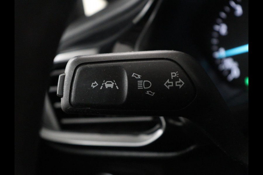 Ford Fiesta 1.1 Trend | Cruise control | Lane Assist | Airco | Navigatie | Bluetooth | DAB | Park assist