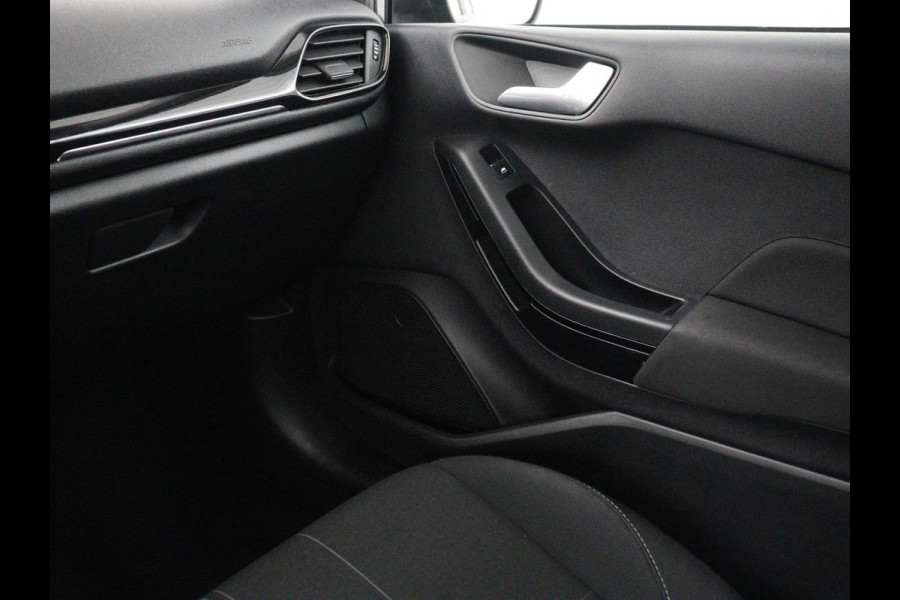 Ford Fiesta 1.1 Trend | Cruise control | Lane Assist | Airco | Navigatie | Bluetooth | DAB | Park assist