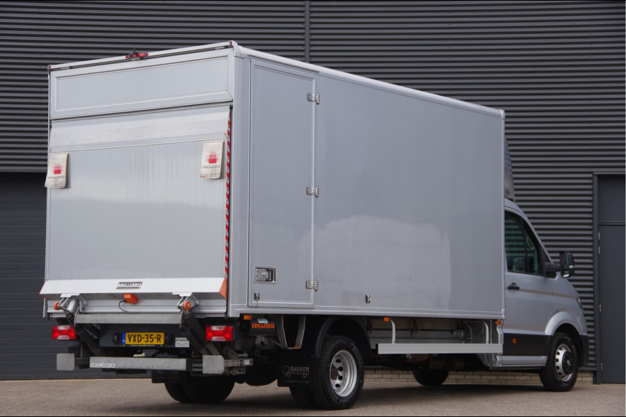 Volkswagen Crafter 50 2.0 TDI N1! DUBBELLUCHT BAKWAGEN, 1000KG LAADKLEP, 164PK AUT. LED, GEVEERDE STOEL, NAVI, CRUISE, AIRCO, VOORRUIT VERWARMING,