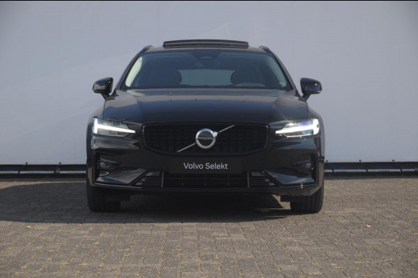 Volvo V60 B4 211PK Automaat Plus Dark / Trekhaak / Panoramadak / Keyless entry / Elektrische achterklep / Stoel - en stuurwielverwarming / BLIS / Adaptieve cruise control / Parkeersensoren met camera