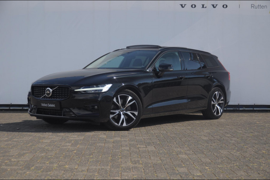 Volvo V60 B4 211PK Automaat Plus Dark / Trekhaak / Panoramadak / Keyless entry / Elektrische achterklep / Stoel - en stuurwielverwarming / BLIS / Adaptieve cruise control / Parkeersensoren met camera