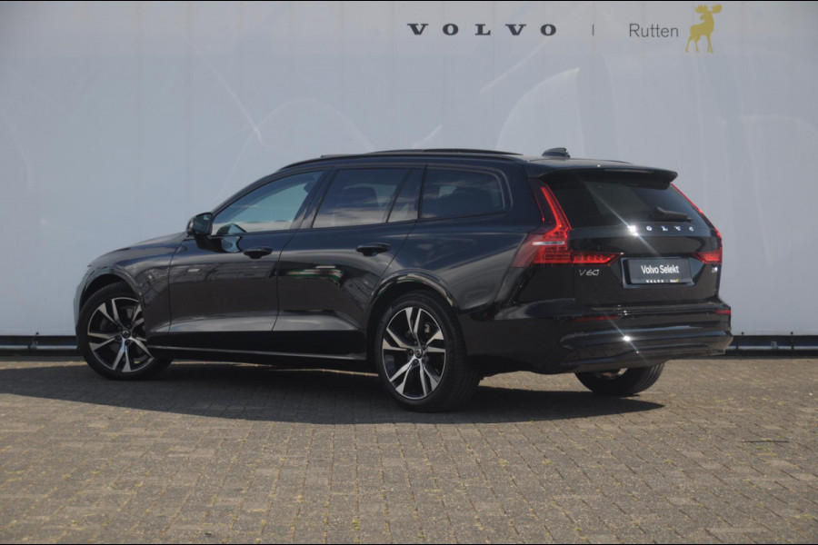 Volvo V60 B4 211PK Automaat Plus Dark / Trekhaak / Panoramadak / Keyless entry / Elektrische achterklep / Stoel - en stuurwielverwarming / BLIS / Adaptieve cruise control / Parkeersensoren met camera