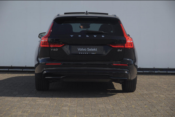 Volvo V60 B4 211PK Automaat Plus Dark / Trekhaak / Panoramadak / Keyless entry / Elektrische achterklep / Stoel - en stuurwielverwarming / BLIS / Adaptieve cruise control / Parkeersensoren met camera