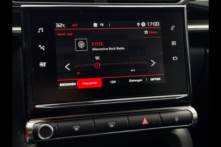 Citroën C3 1.2 PureTech Shine | Parkeersensoren | Navi by App | Stoelverwarming | Climate Control | Cruise Control