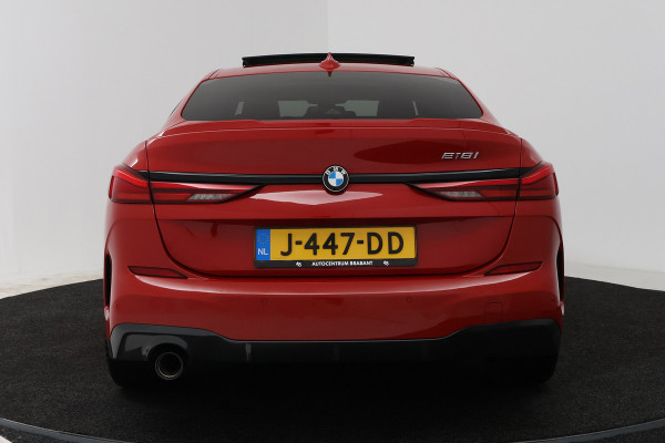BMW 2 Serie Gran Coupé 218i Executive Edition (PANORAMADAK, SFEERVERLICHTING, NAVIGATIE, CRUISE CONTROL, DEALER ONDERHOUDEN)