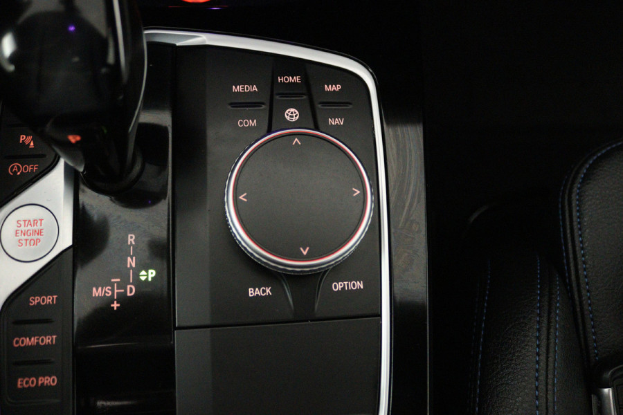 BMW 2 Serie Gran Coupé 218i Executive Edition (PANORAMADAK, SFEERVERLICHTING, NAVIGATIE, CRUISE CONTROL, DEALER ONDERHOUDEN)