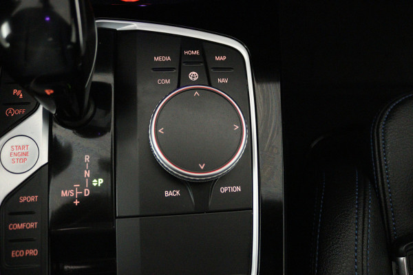 BMW 2 Serie Gran Coupé 218i Executive Edition (PANORAMADAK, SFEERVERLICHTING, NAVIGATIE, CRUISE CONTROL, DEALER ONDERHOUDEN)