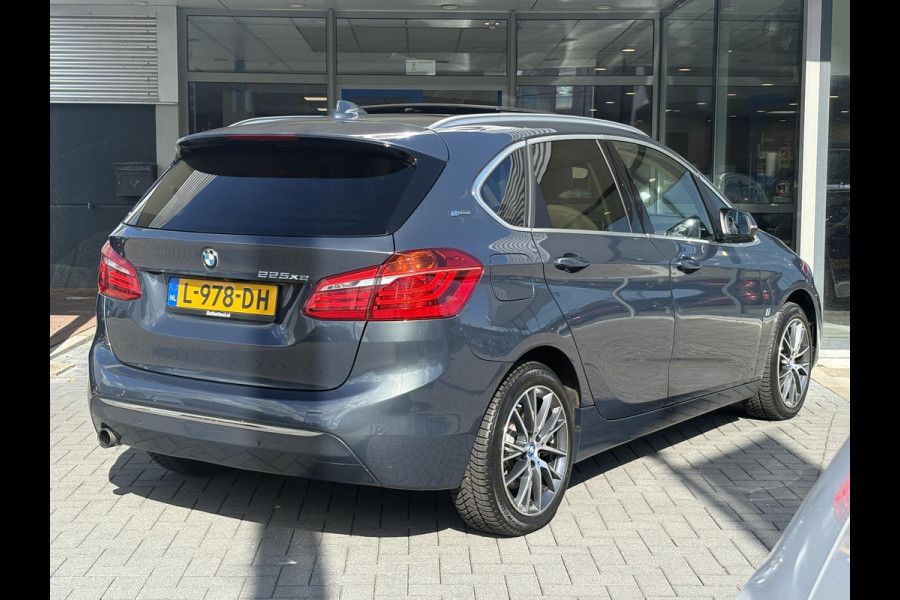 BMW 2 Serie Active Tourer 225xe iPerformance High Executive | PHEV | Panoramadak | Stoelverwarming | Leder | Head-Up | Navi