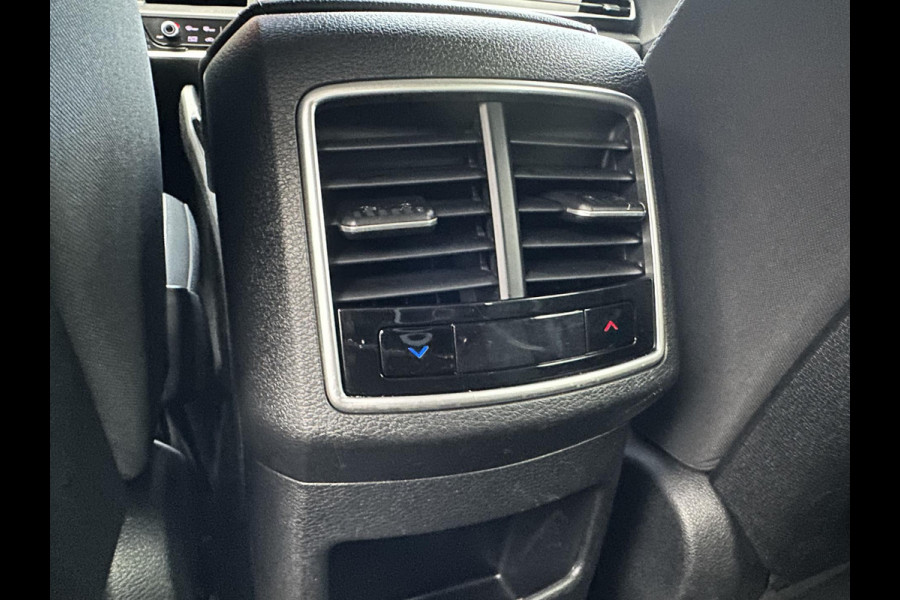 Kia Sportage 1.6 T-GDi Plug-in Hybrid AWD DynamicLine | SOH: 97,8% | Dealer onderhouden | Full LED | Climate | Adaptive CC | Navi |