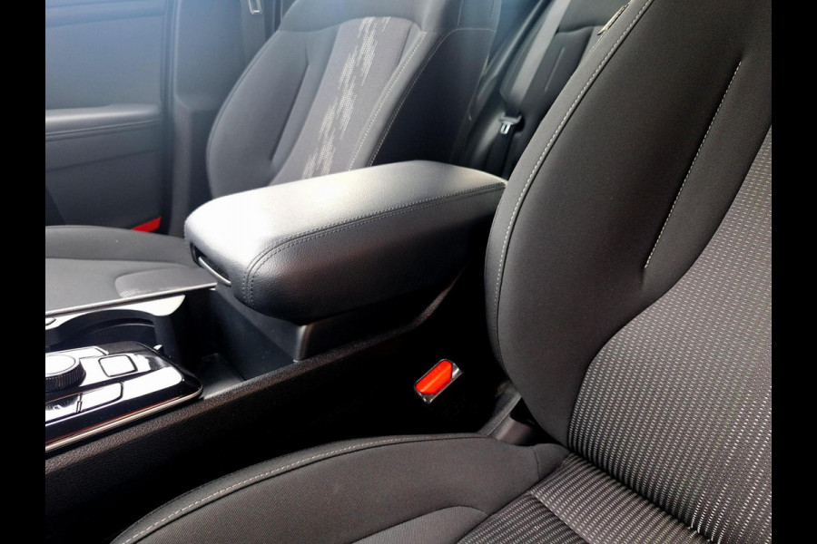 Kia Sportage 1.6 T-GDi Plug-in Hybrid AWD DynamicLine | SOH: 97,8% | Dealer onderhouden | Full LED | Climate | Adaptive CC | Navi |
