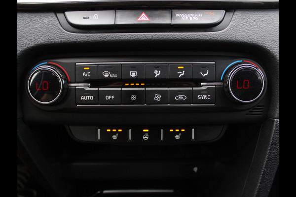 Kia Ceed Sportswagon 1.0 T-GDi GT-Line CLIMATE | CAMERA | CARPLAY | LED | STOEL/STUURVERW | ELECAKLEP | LMV17 | AFNBTRHAAK | PANODAK
