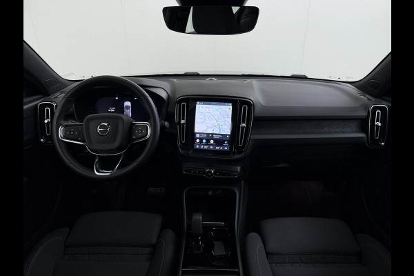 Volvo C40 Single Motor Core 70 kWh VOLVO DEALER ONDERHOUDEN| ACHTERUITRIJCAMERA| PANORAMADAK| STOEL + STUURVERWARMING| RIJKLAARPRIJS INCL. 12 MAANDEN BOVAG GARANTIE|