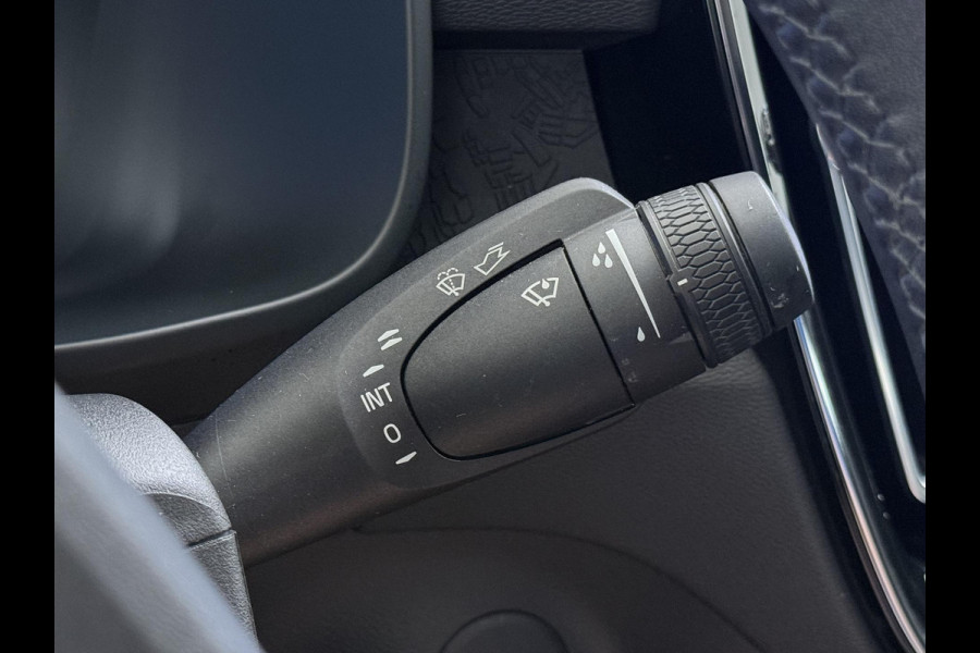 Volvo C40 Single Motor Core 70 kWh VOLVO DEALER ONDERHOUDEN| ACHTERUITRIJCAMERA| PANORAMADAK| STOEL + STUURVERWARMING| RIJKLAARPRIJS INCL. 12 MAANDEN BOVAG GARANTIE|