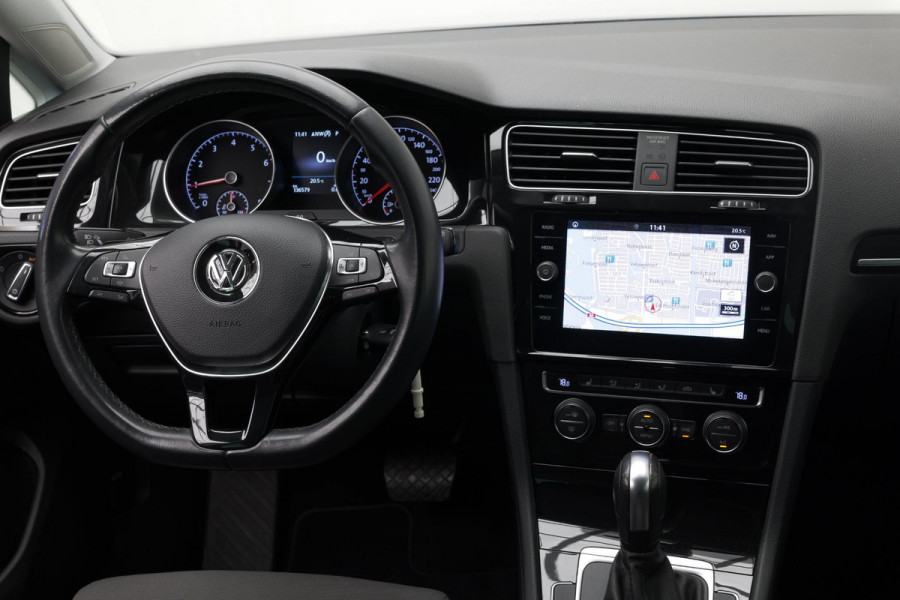 Volkswagen Golf 1.5 TSI Highline Business R |Massage|Carplay|Navi|LED|
