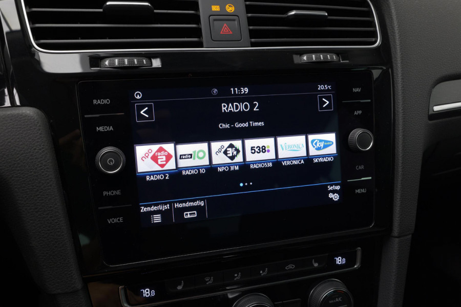 Volkswagen Golf 1.5 TSI Highline Business R |Massage|Carplay|Navi|LED|