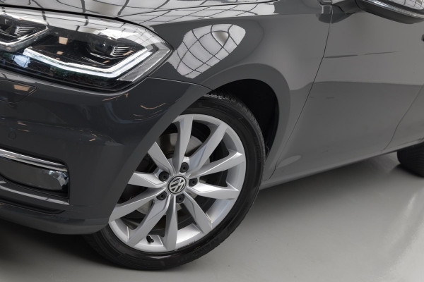 Volkswagen Golf 1.5 TSI Highline Business R |Massage|Carplay|Navi|LED|