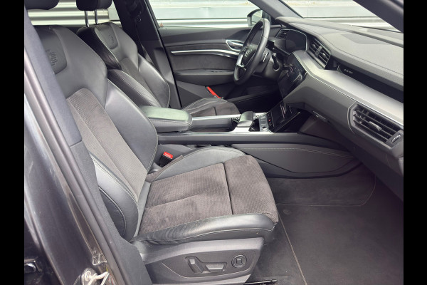 Audi e-tron E-tron 50 quattro Launch edition Black S-Line l 86% SOH l Pano l Camera l Trekhaak l