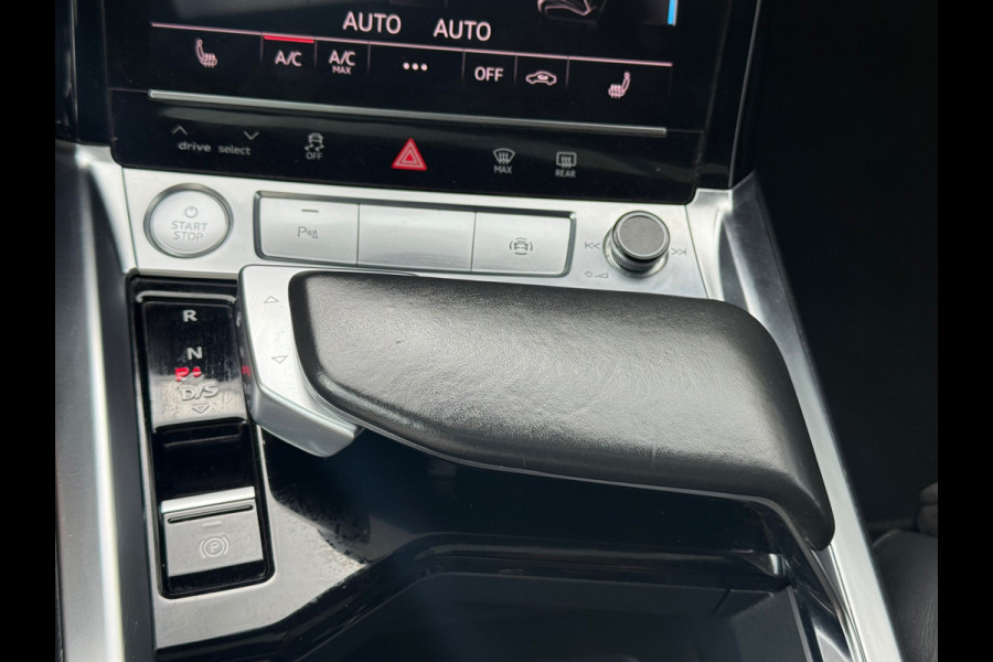 Audi e-tron E-tron 50 quattro Launch edition Black S-Line l 86% SOH l Pano l Camera l Trekhaak l