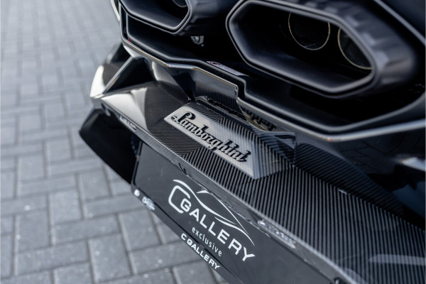 Lamborghini Revuelto 6.5 V12 - Nieuwe Auto | Origineel NL | Carbon | Passenger Display