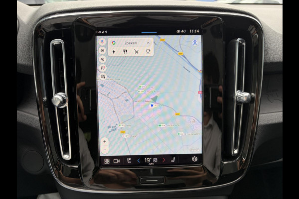 Volvo C40 Recharge Core 69 kWh 26.000 KM | SOH 96% | Panorama | Stoel- & Stuurverwarming | Achteruitrijcamera | Volvo Dealer Onderhouden | All-in incl. 12 mnd BOVAG Garantie |