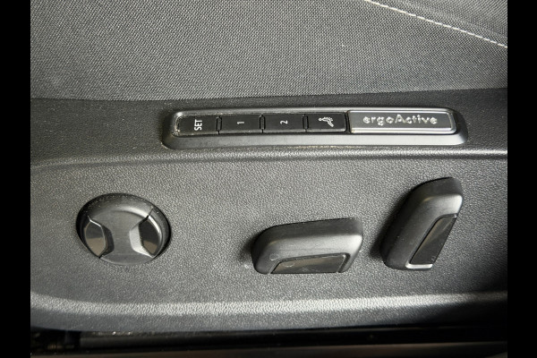 Volkswagen Golf 1.5 eTSI|DSG|H&K Audio|Memory|Massage|Stuur/Stoelverw|ACC