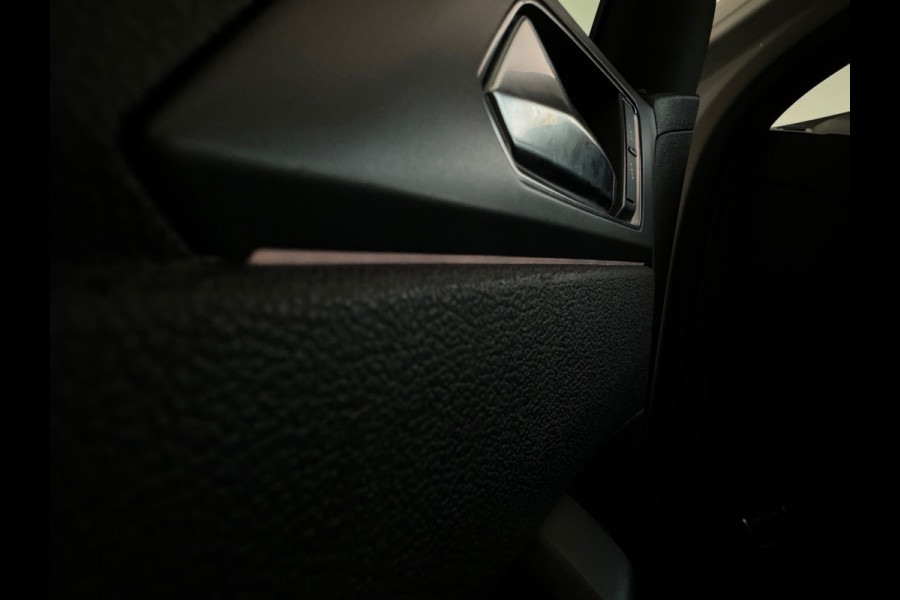 Volkswagen Polo 1.0 TSI R-Line Pano|Camera|IQ|Stoelverwarming|Front Assist