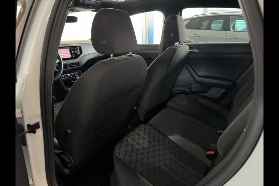 Volkswagen Polo 1.0 TSI R-Line Pano|Camera|IQ|Stoelverwarming|Front Assist