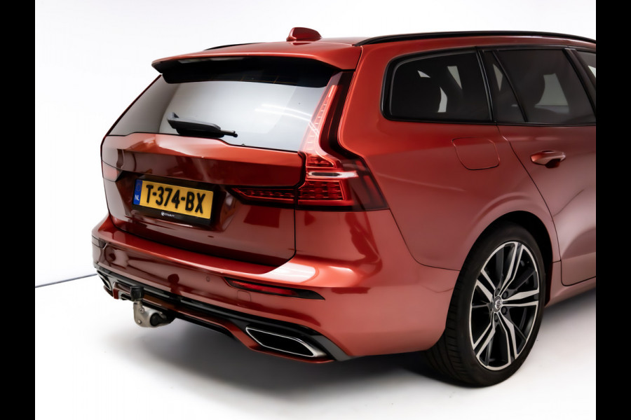 Volvo V90 2.0 T6 AWD R-Design | Pano | Trekhaak | Headup | Harman Kardon | Pilot assist | Stoel- & Stuurverwarming | 19"LMV, Extra getint glas, 1/2 leer/alcantara, PDC + Camera, Apple Carplay, Elec. achterklep