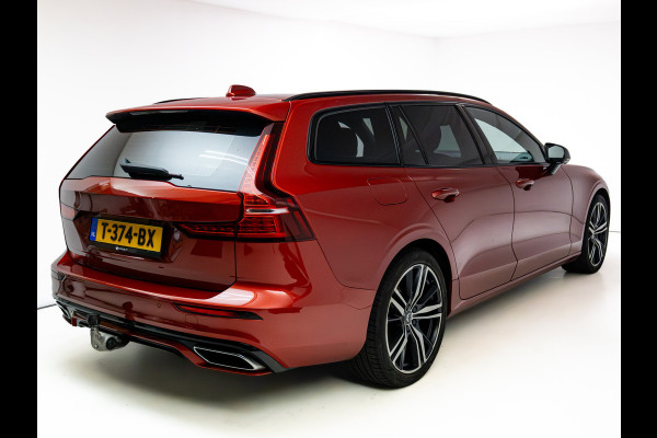 Volvo V90 2.0 T6 AWD R-Design | Pano | Trekhaak | Headup | Harman Kardon | Pilot assist | Stoel- & Stuurverwarming | 19"LMV, Extra getint glas, 1/2 leer/alcantara, PDC + Camera, Apple Carplay, Elec. achterklep