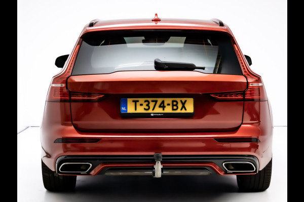 Volvo V90 2.0 T6 AWD R-Design | Pano | Trekhaak | Headup | Harman Kardon | Pilot assist | Stoel- & Stuurverwarming | 19"LMV, Extra getint glas, 1/2 leer/alcantara, PDC + Camera, Apple Carplay, Elec. achterklep