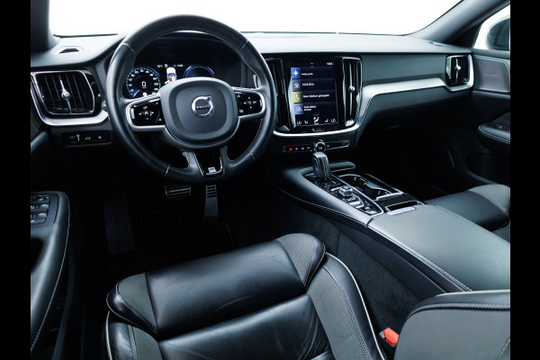 Volvo V90 2.0 T6 AWD R-Design | Pano | Trekhaak | Headup | Harman Kardon | Pilot assist | Stoel- & Stuurverwarming | 19"LMV, Extra getint glas, 1/2 leer/alcantara, PDC + Camera, Apple Carplay, Elec. achterklep