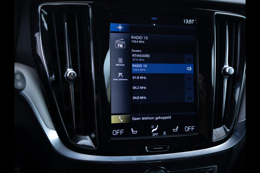 Volvo V90 2.0 T6 AWD R-Design | Pano | Trekhaak | Headup | Harman Kardon | Pilot assist | Stoel- & Stuurverwarming | 19"LMV, Extra getint glas, 1/2 leer/alcantara, PDC + Camera, Apple Carplay, Elec. achterklep