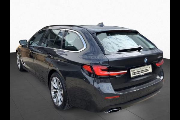 BMW 5 Serie Touring 530e ** LASER, NAVI+, DAKOTA LEDER, PANORAMA, HuD, KEYLESS, MEM, 42k onder NP ** 1e EIG - UNFALLFREI - BMW GAR ** ** INFORMEER OOK NAAR ONZE AANTREKKELIJKE FINANCIAL-LEASE TARIEVEN **