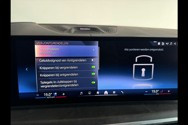 BMW X5 XDrive50e M-Sport Pano|Trekhaak|M-Seat|Sky Lounge