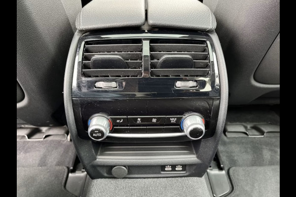 BMW 5 Serie Touring 530e ** LASER, NAVI+, DAKOTA LEDER, PANORAMA, HuD, KEYLESS, MEM, 43k onder NP ** 1e EIG - UNFALLFREI - BMW GAR ** ** INFORMEER OOK NAAR ONZE AANTREKKELIJKE FINANCIAL-LEASE TARIEVEN **