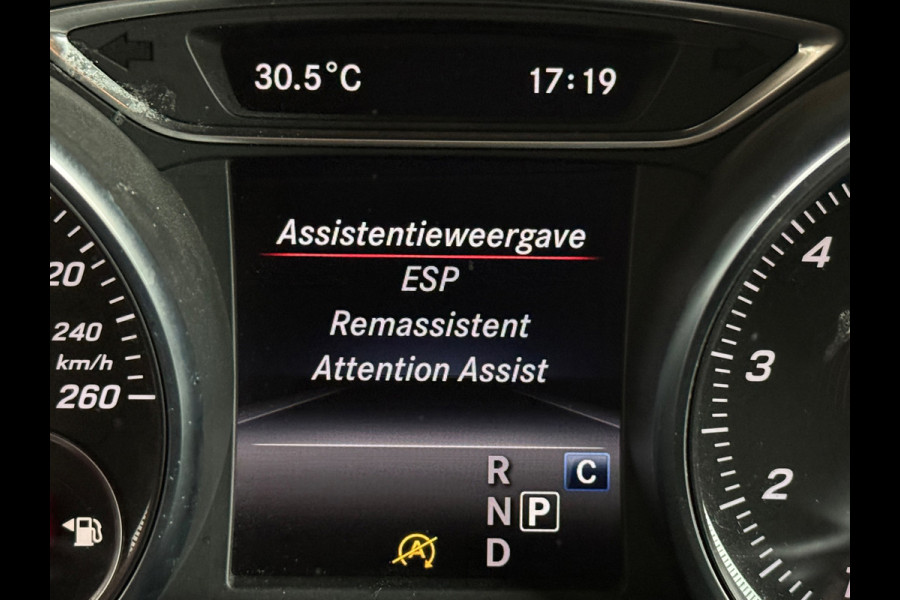 Mercedes-Benz CLA-Klasse 180 Ambition Stoelverwarming|Remassistent|Attention Assist