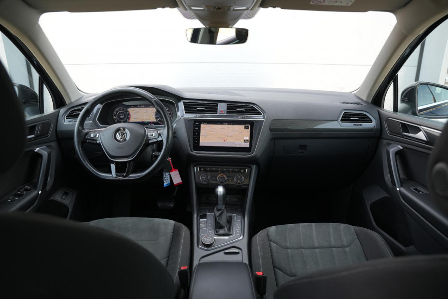 Volkswagen Tiguan 2.0 TSI 4Motion Highline Business R Panoramadak R Line Virtual Dash