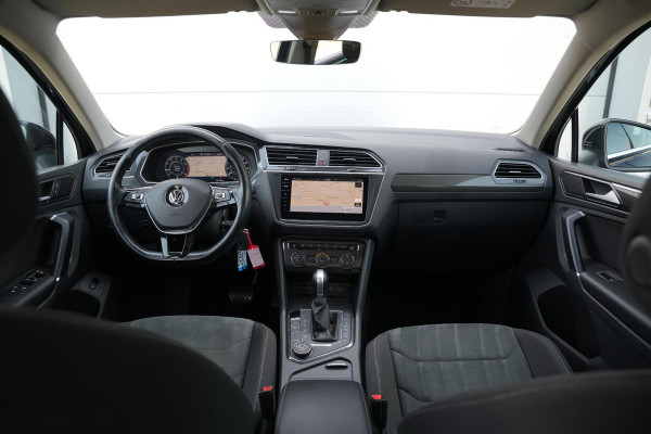 Volkswagen Tiguan 2.0 TSI 4Motion Highline Business R Panoramadak R Line Virtual Dash