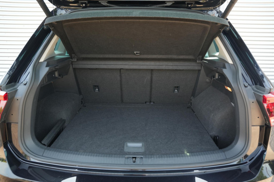 Volkswagen Tiguan 2.0 TSI 4Motion Highline Business R Panoramadak R Line Virtual Dash