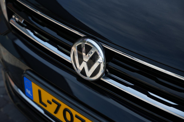 Volkswagen Tiguan 2.0 TSI 4Motion Highline Business R Panoramadak R Line Virtual Dash