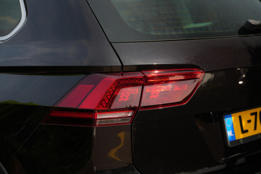Volkswagen Tiguan 2.0 TSI 4Motion Highline Business R Panoramadak R Line Virtual Dash