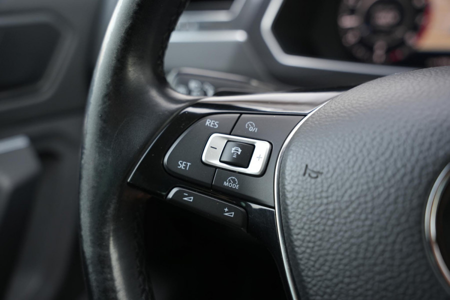 Volkswagen Tiguan 2.0 TSI 4Motion Highline Business R Panoramadak R Line Virtual Dash
