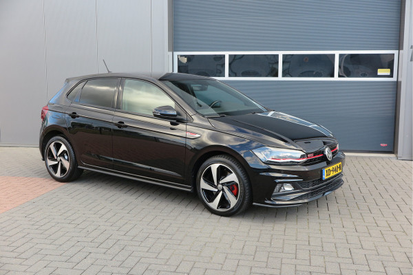 Volkswagen Polo 2.0 TSI GTI 147kw 200PK DSG Led, Virtual cockpit , Stoelverwarming , Navi , Carplay, PDC, Schakelflippers , Camera ,Adaptive cruise  , etc. (Recent onderhouden , historie volledig bekend)