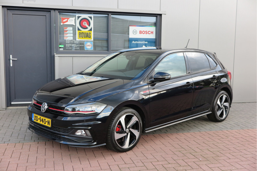 Volkswagen Polo 2.0 TSI GTI 147kw 200PK DSG Led, Virtual cockpit , Stoelverwarming , Navi , Carplay, PDC, Schakelflippers , Camera ,Adaptive cruise  , etc. (Recent onderhouden , historie volledig bekend)