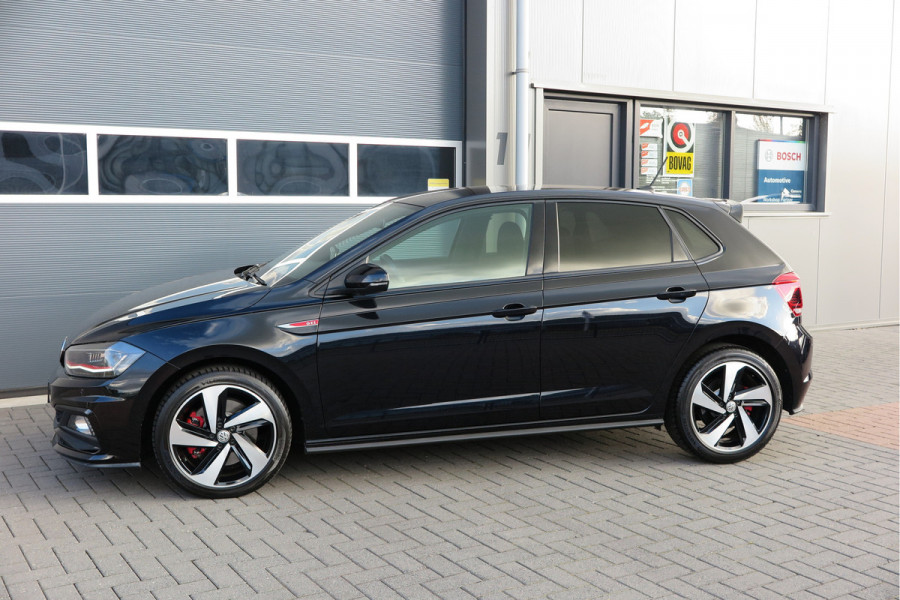 Volkswagen Polo 2.0 TSI GTI 147kw 200PK DSG Led, Virtual cockpit , Stoelverwarming , Navi , Carplay, PDC, Schakelflippers , Camera ,Adaptive cruise  , etc. (Recent onderhouden , historie volledig bekend)